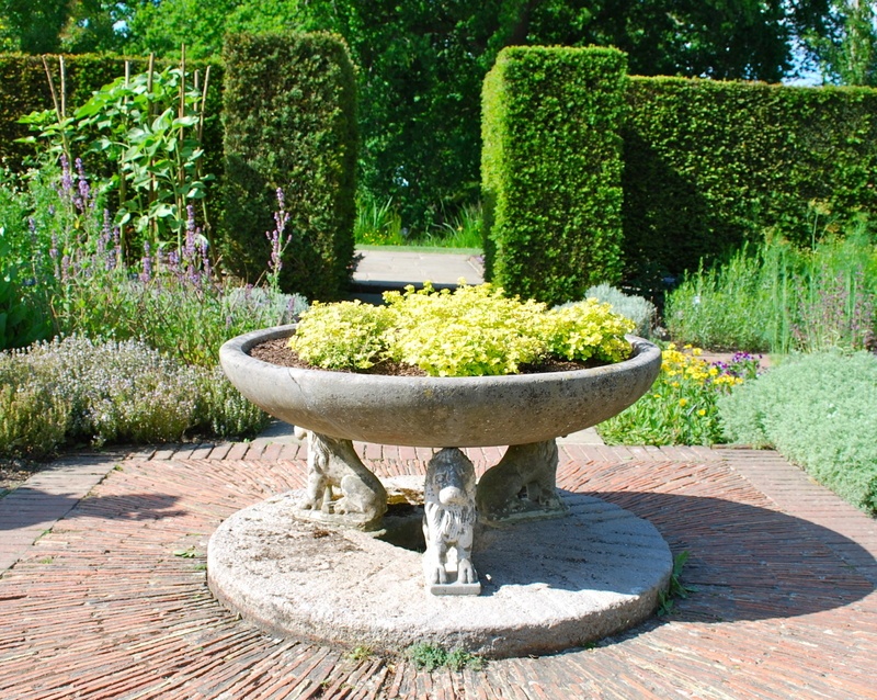 'Sissinghurst Castle Garden'  photo